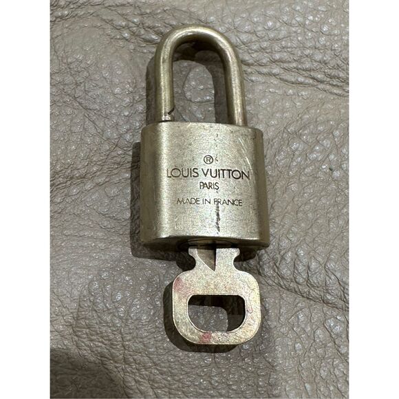 Louis Vuitton Vintage Brass PadLock & Key Lock & Key Authentic #313 - Picture 2 of 3